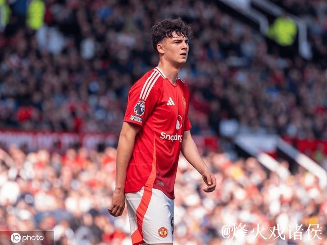 弗雷德里克森取代马兹拉维入选曼联本轮比赛名单